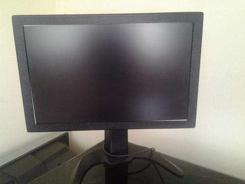 23inch monitor on stand
