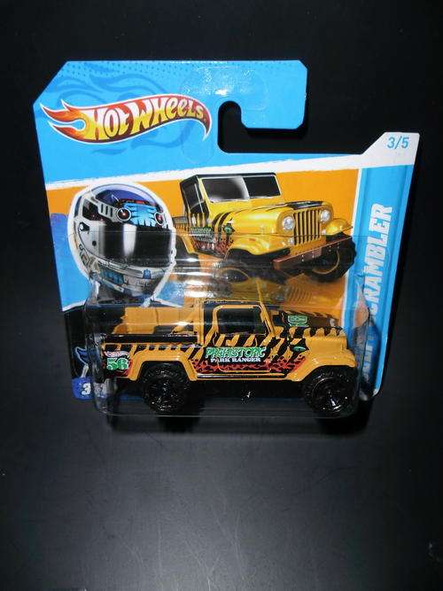 Hot Wheels Jeep Scrambler 2012 Thrill Racers (mint on card )