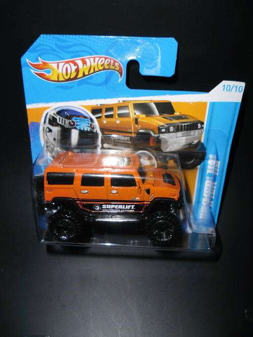 Hot Wheels Hummer H2 2012 HW Performance (mint on card )