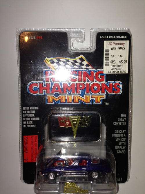 Racing Champions - 1963 Chevy Corvette  - Racing Champions Mint