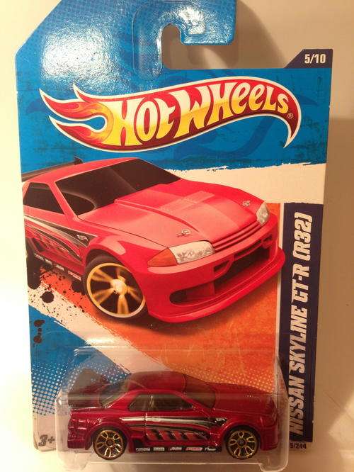 Hot Wheels - Nissan Skyline GT-R (R32)   - 2011 Nightburnerz