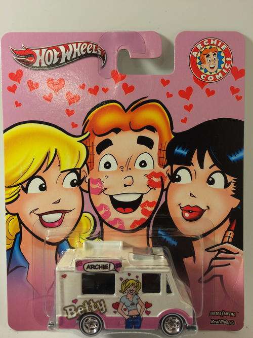 Hot Wheels - Sweet Streets - 2013 Hot Wheels Pop Culture Archie Comics Betty