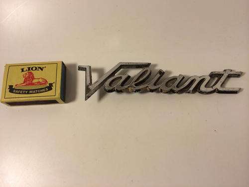 Car badge Valiant (See pictures for detail)