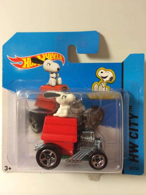 Hot Wheels - Snoopy - 2014 Hot Wheels HW City Tooned II New Casting