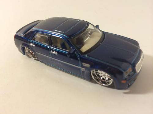 Maisto - 2005 Chrysler -3000C Hemi - Maisto (Loose)