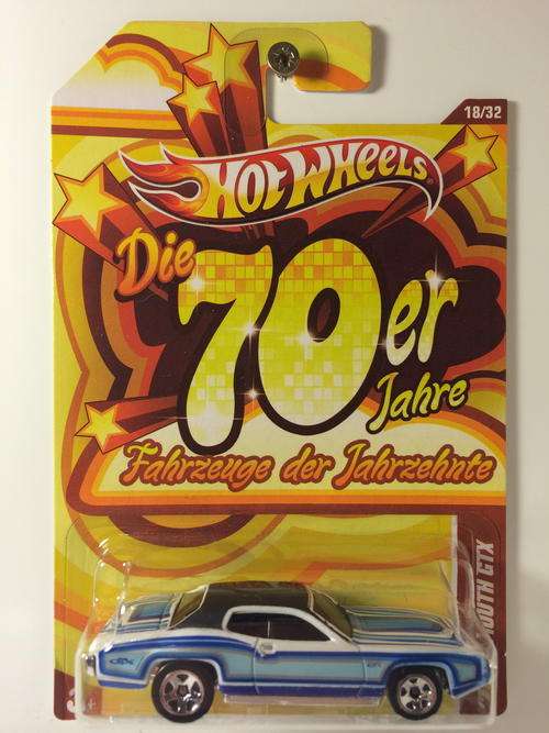 Hot Wheels - 71 Plymouth GTX - 2011 Cars of the Decades 70's