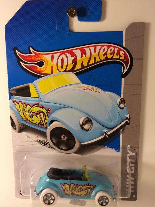 Hot Wheels - Volkswagen Beetle  - 2013 Hot Wheels HW City Graffiti Rides