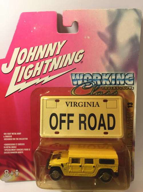 Johnny Lightning - Working Trucks - 2000 Hummer H1 Wagon - Yellow - Long Card