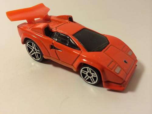 Hot Wheels - Tooned' Lamborghini Countach - 2004 First Editions #79 - Orange - Loose