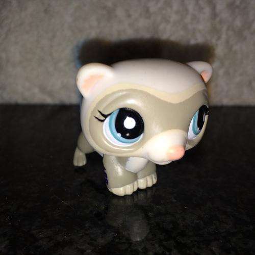 Littlest Pet Shop Figure
