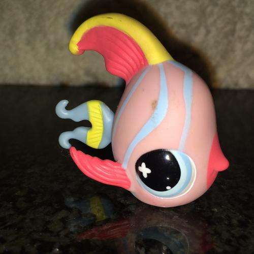 Littlest Pet Shop Figure