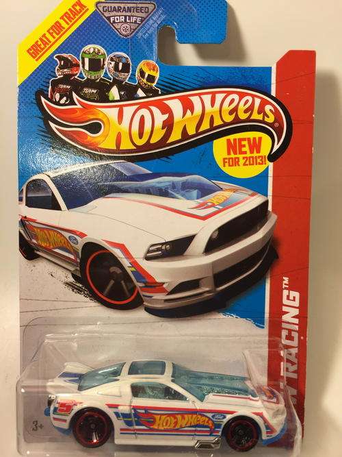 Hot Wheels - 13 Ford Mustang GT  - 2013 Hot Wheels HW Racing Race Team  - White - Long Card