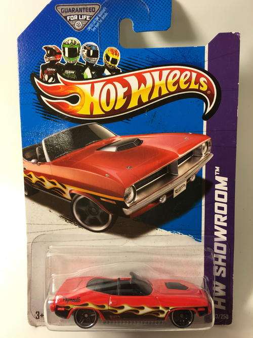 Hot Wheels - 70 Plymouth Barracuda - 2013 Hot Wheels HW Showroom - Red - Long Card