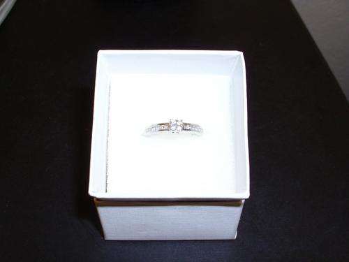 9ct White Gold Engagement Ring