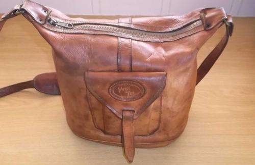 Genuinen Leather Handbag in good condition