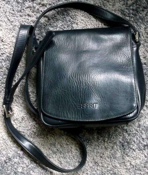 *Esprit* Leather Shoulder Bag in Top Condition, bargain