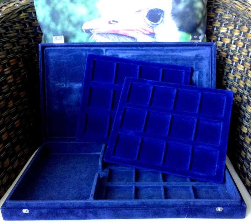 Coin case/storage box, size 400mm x 230mm with 2 trays, holds 36 coins size 48mm