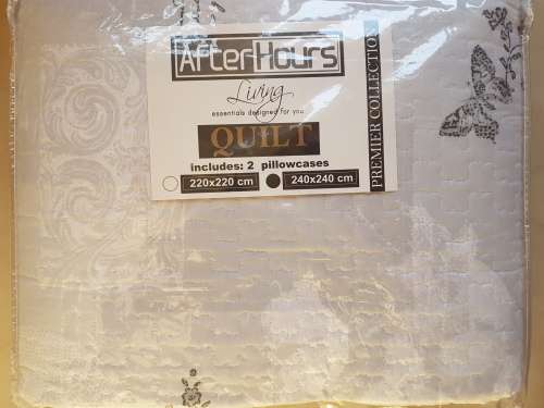 After Hours Quilt (240x240cm) with 2 pillowcases