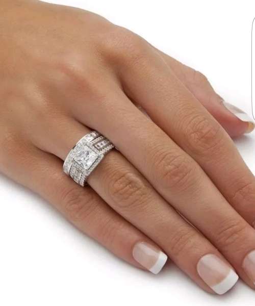 *****ELEGANT***** WOMAN PRINCESS CUT2.7ct WHITE SAPPHIRE 925 STAMPED SILVER RING SIZE 8 (Q)