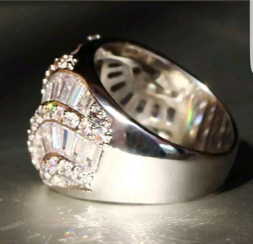 ***NEW 2017 WHITE SAPPHIRE*** 925 (STAMPED) SILVER RING SIZE 8 (SA Q)
