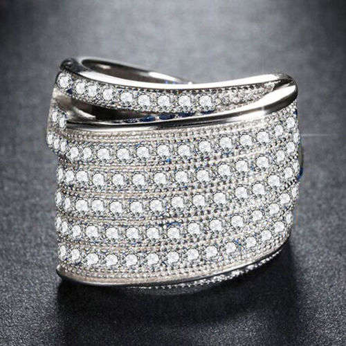 *****WOW!!!!***** WHITE SAPPHIRE WOMAN RING SIZE 7(O)/ 8(Q)/ 9(R)