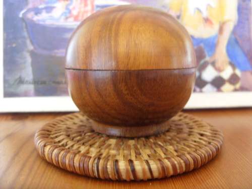 Genuine Stinkhout trinket box made by P.J. Van Reenen