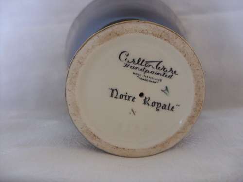 Carltonware 'Noire Royale' art deco style vase - 143 mm high