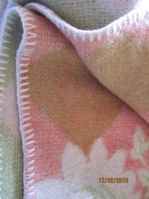 Stunning Large pure wool blanket made in Holland from sheep wool - postage included