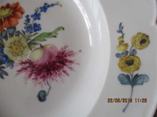 Meissen hand painted soup bowl / entree plate - 23 cm wide - circa 1890-1900