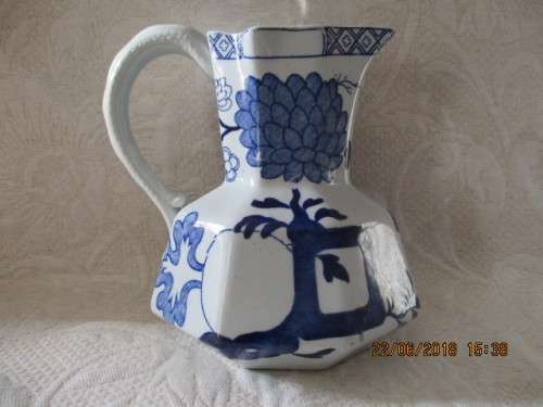 Davenport blue & white bone china Jug - 152 mm high
