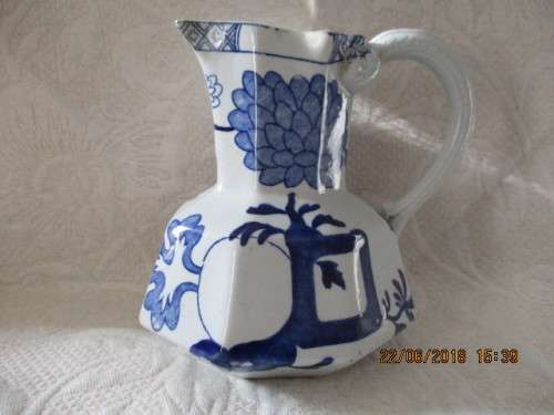 Davenport blue & white bone china Jug - 152 mm high