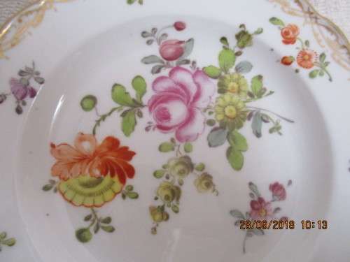 Meissen cabinet plate - handpainted floral - 19th century - 16,2 cm wide