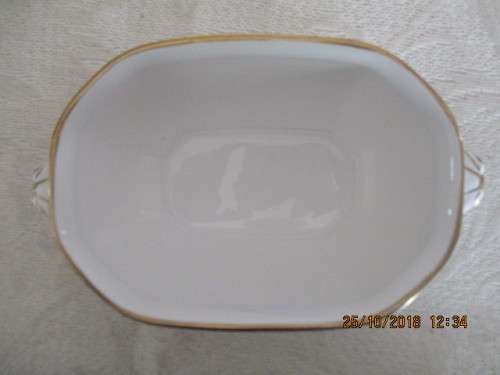 Spode fine bone china sauce tureen - 192 mm long