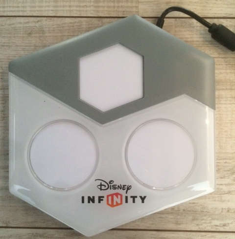 Disney Infinity 2.0 Game + Base Set - Xbox 360