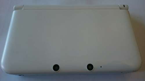 White 3DS XL Console, Case, Mario Kart 7, 4GB SD Card + Charger