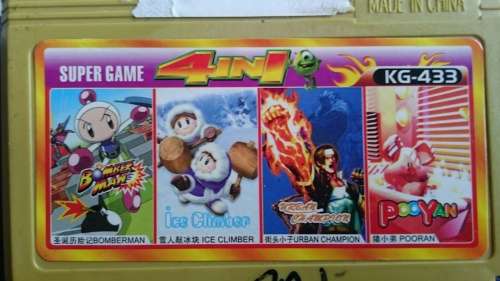 4 in 1 (Bomberman, Ice Climber, Urban Champion, Pooyan) - Famiclone (Retro)