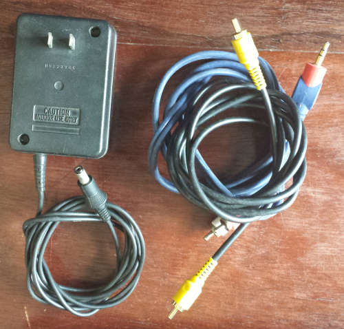 Modded Super Famicom Console, Controller + 3 Games (Plays PAL SNES & SFC, composite video)