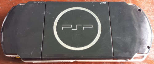 Boxed Piano Black PSP Console 3004, Memory Card, Charger + Games