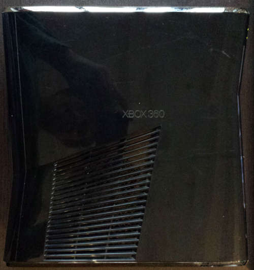 Black Xbox 360 Console Slimline 250GB + Original Controller