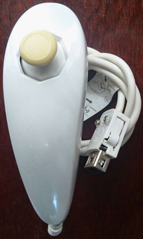 Official Wii Nunchuk (White)