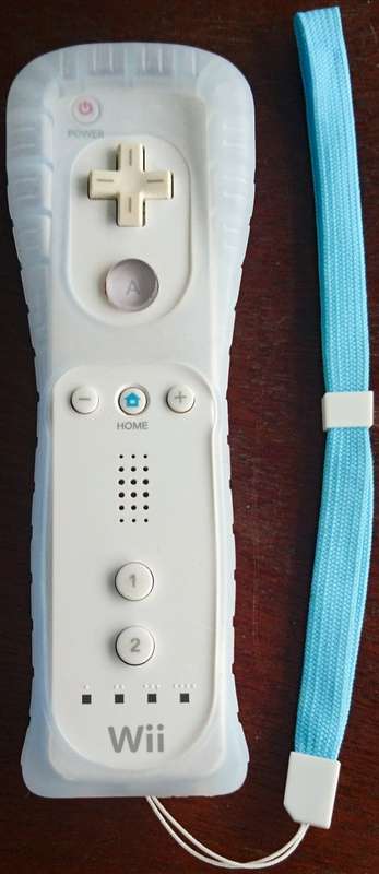 White Wii Console, Original White Wii Remote & Accessories
