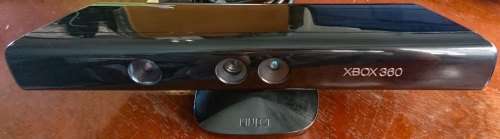 Kinect Adventures + Kinect Sensor - Xbox 360 (incl power supply)