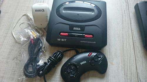 Mega Drive Console Model 2, Original Controller, Cables
