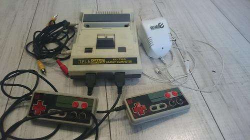 Telegame 8 Bit Famiclone console, 2x controllers + games