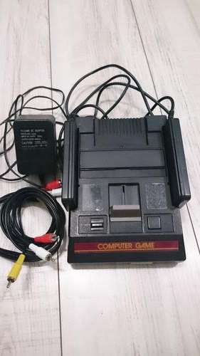 8 Bit Famiclone Console (Computer game Black), 2 Controllers