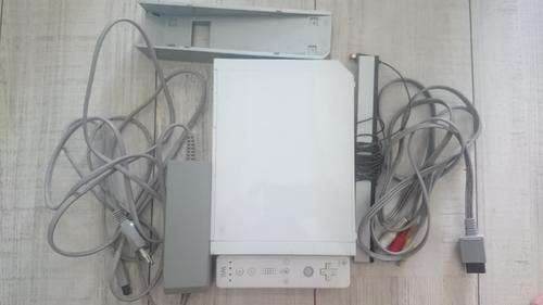 White Wii Console, Remote + Accessories (4 months warranty)