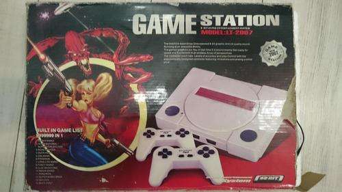 Boxed "Game Station" 8 Bit Console, 2 Controllers + Gun