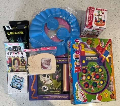 Obsolete Stock - Toys - 11 Items