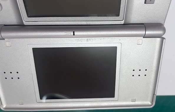 Nintendo DS Lite Console - Silver  -  SECOND HAND