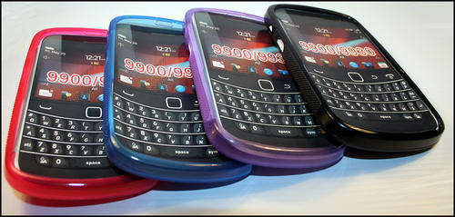Frosted Gel Skin Case + Screen Guard for New Blackberry Bold 9900 or 9930 Black|Pink|Purple|Blue